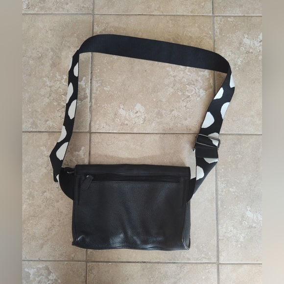 Black Leather CROSSBODY HAND BAG Polka Dot Adjustable Strap 4 Pockets Ear Japan - Picture 7 of 16